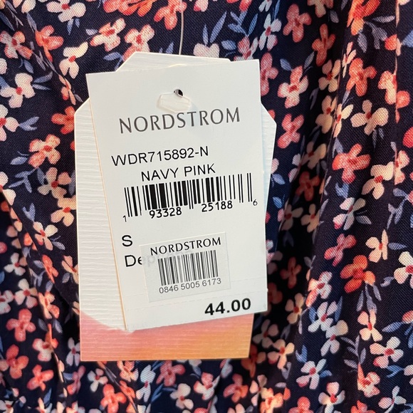 Walking on Sunshine Dress - Picture 2 of 5